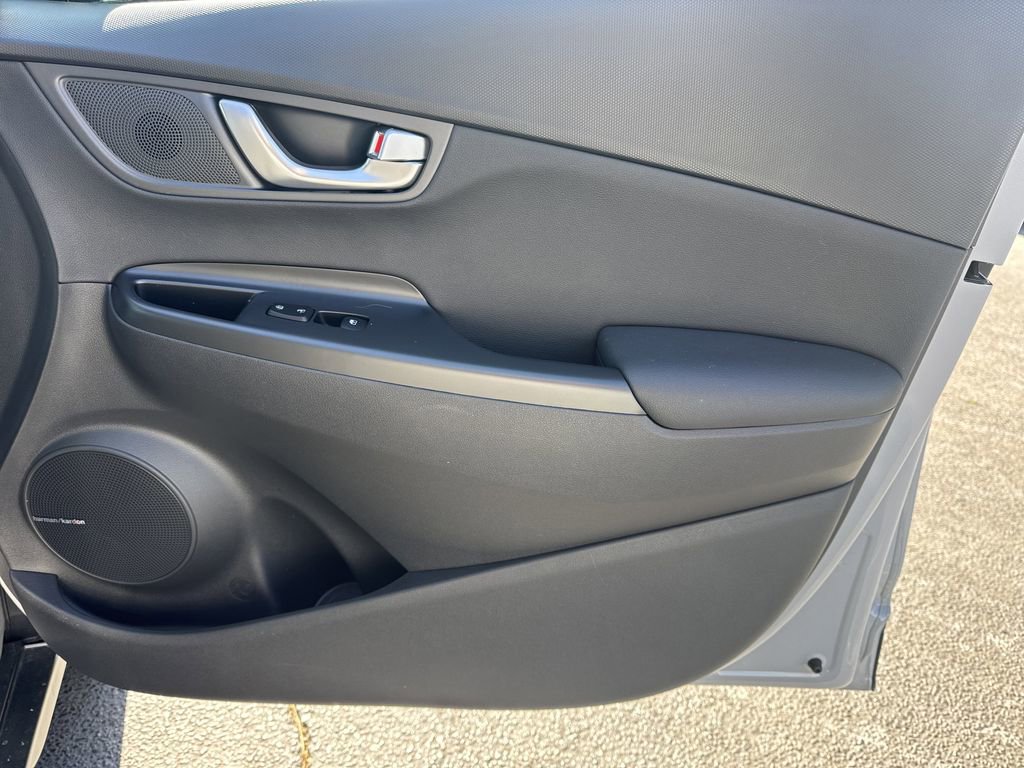 Used 2023 Hyundai Kona Limited w/ Cargo Package image 14