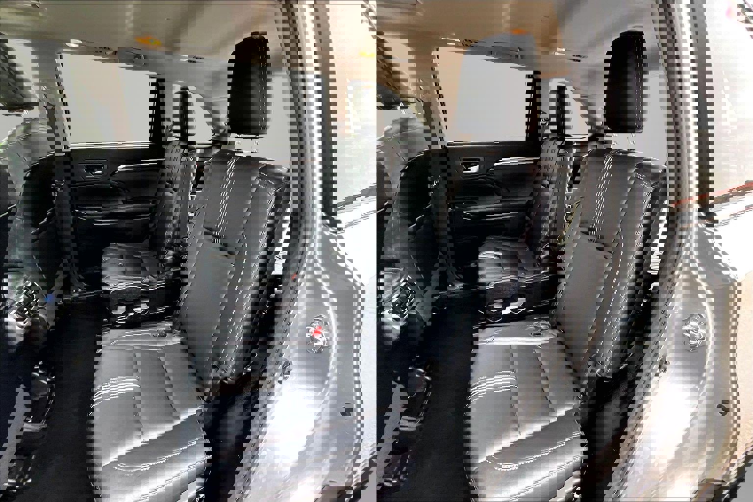 Used 2017 Toyota Highlander SE AWD/4WD image 18