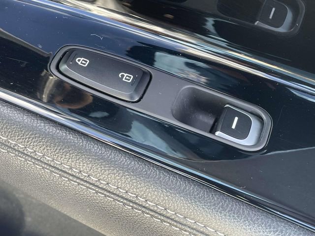 Used 2022 Kia Niro LXS image 17