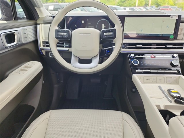 New 2025 Hyundai Santa Fe Calligraphy FWD image 12