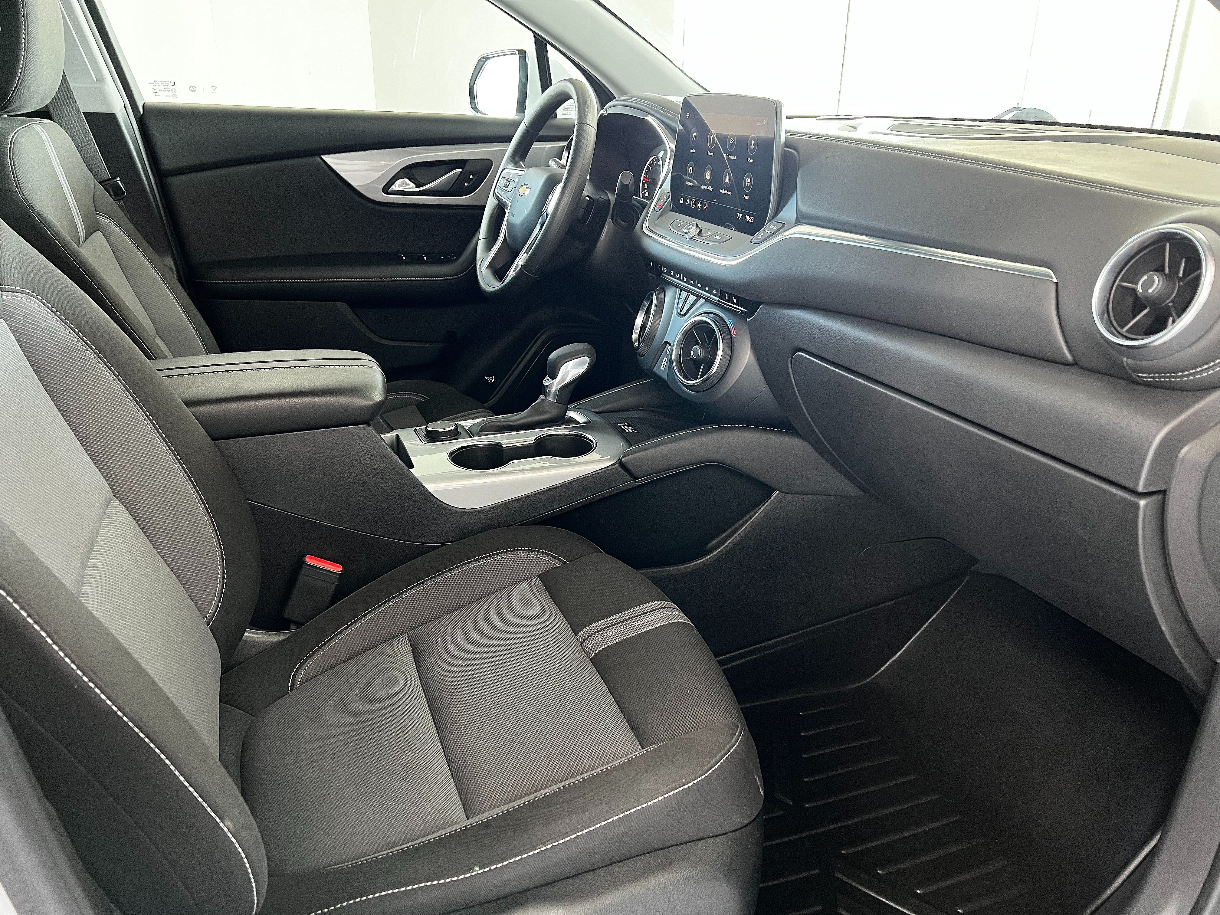 Used 2024 Chevrolet Blazer LT w/ Convenience Package FWD image 29