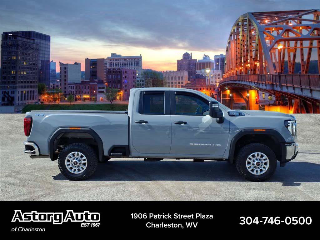 Used 2025 GMC Sierra 2500 Pro w/ 1SA Pro Safety Plus Package AWD/4WD image 2