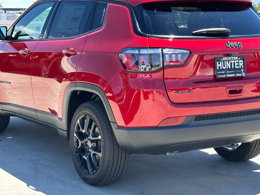 New 2026 Jeep Compass Latitude AWD/4WD image 5