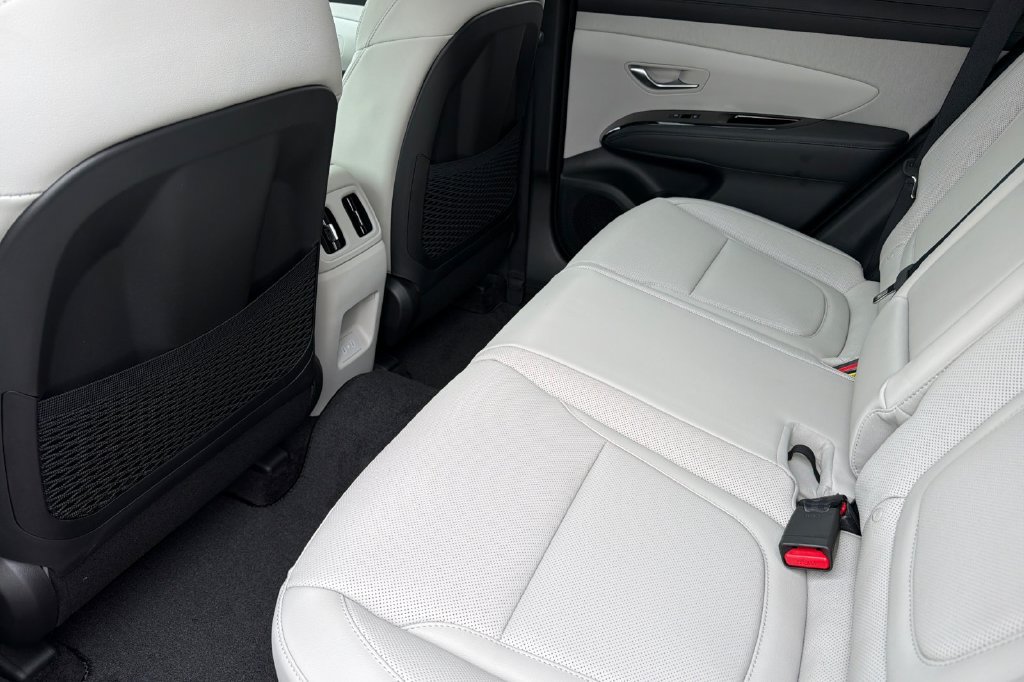 New 2026 Hyundai Tucson Limited AWD/4WD image 9