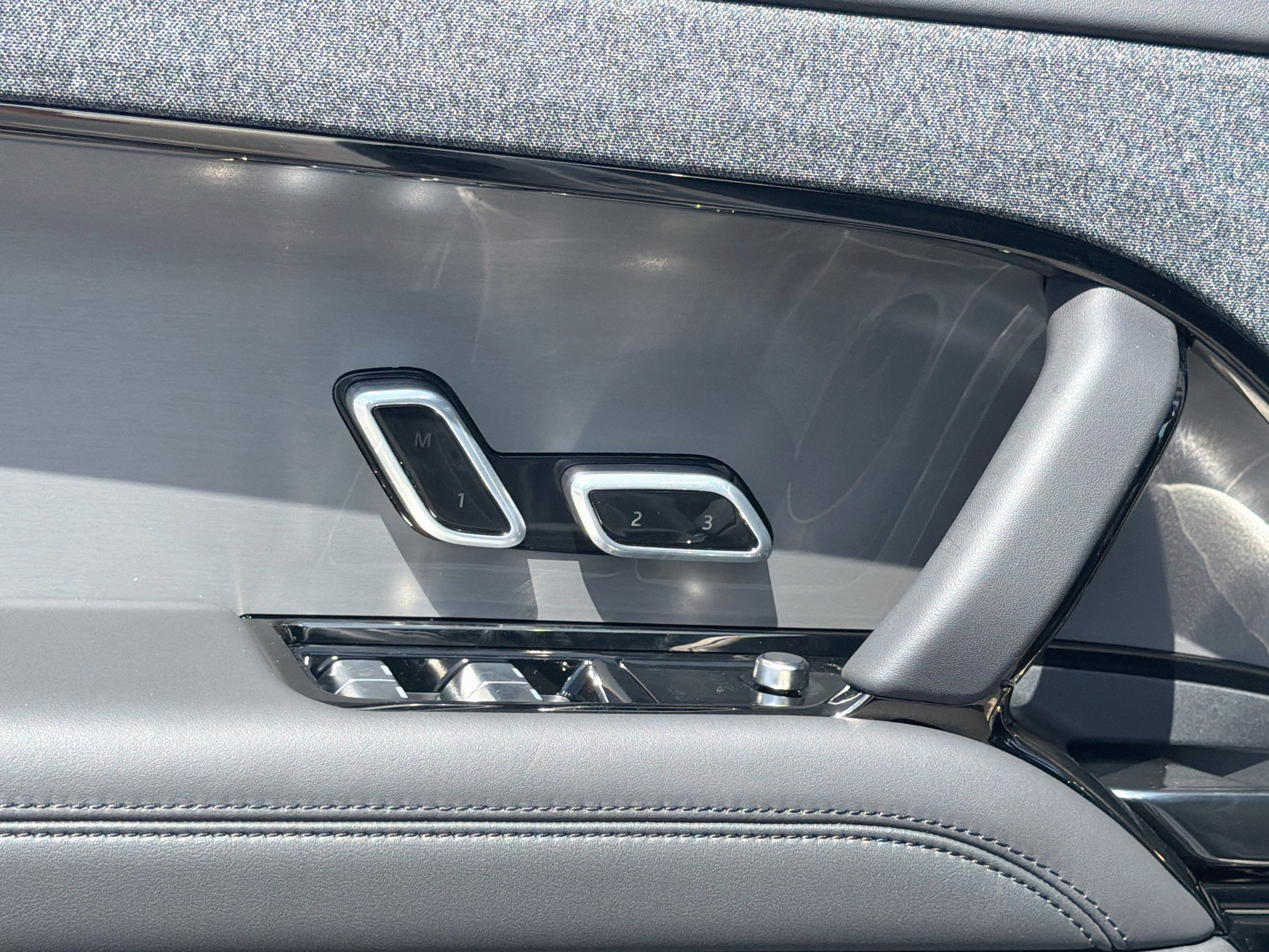 New 2027 Land Rover Range Rover Sport SE AWD/4WD image 26