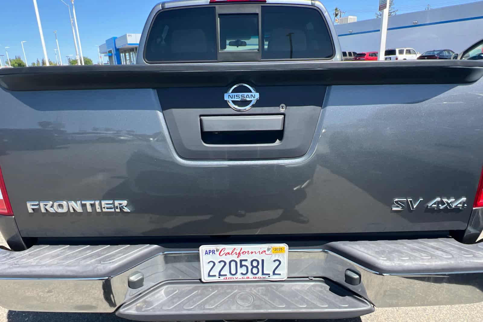 Used 2018 Nissan Frontier SV AWD/4WD image 19