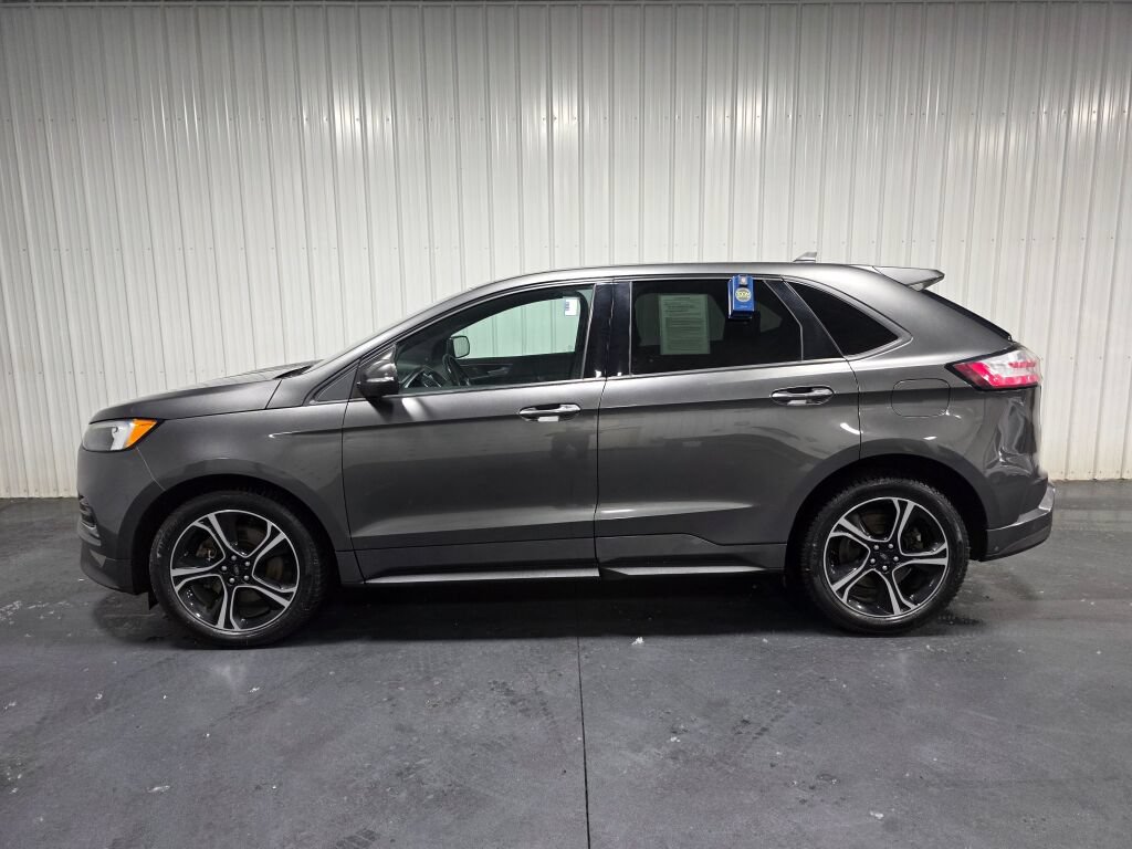 Used 2019 Ford Edge ST w/ Convenience Package AWD/4WD image 4