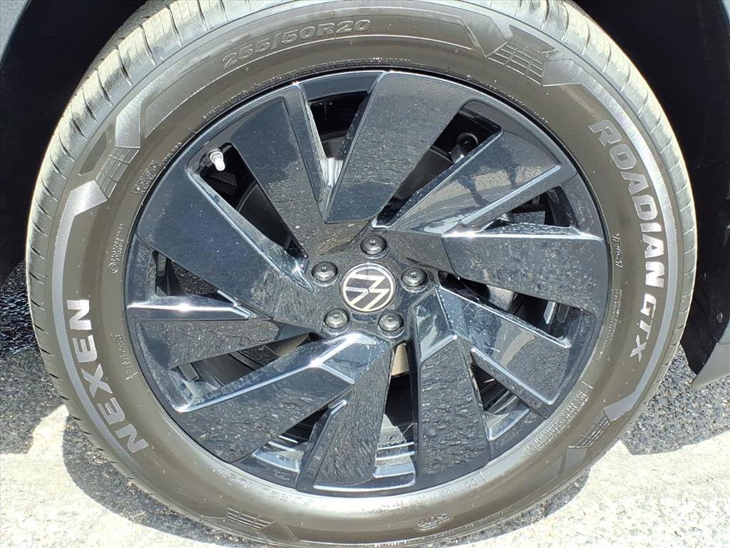 New 2026 Volkswagen Atlas SE image 9