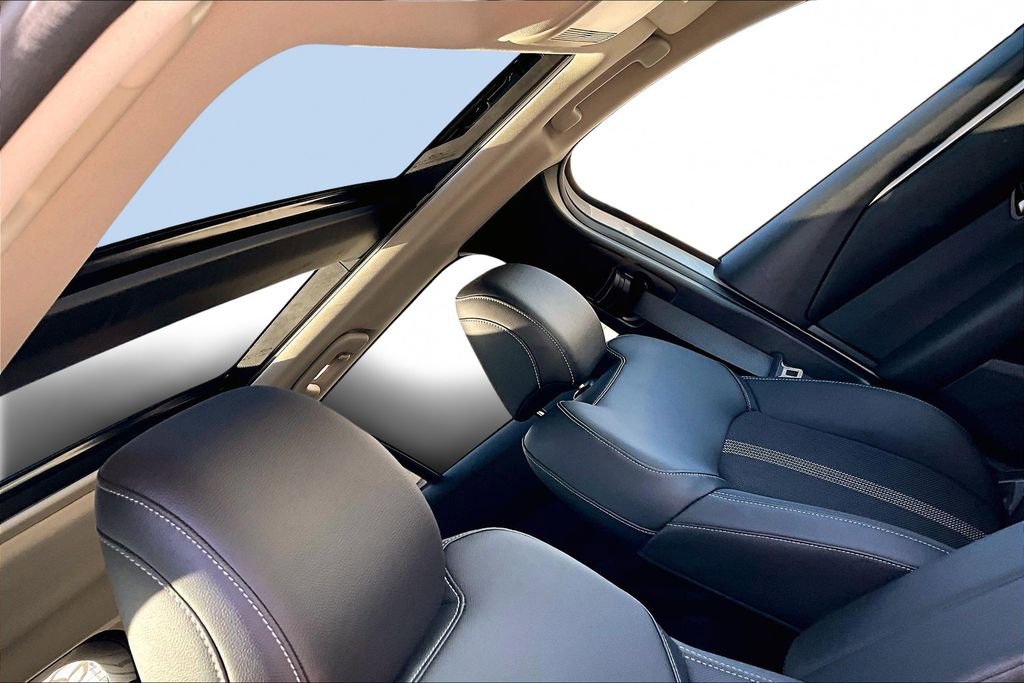 Certified 2025 MAZDA CX-50 AWD 2.5 S w/ Premium Package image 17