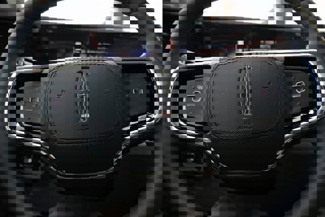 New 2026 Lincoln Nautilus Reserve image 14