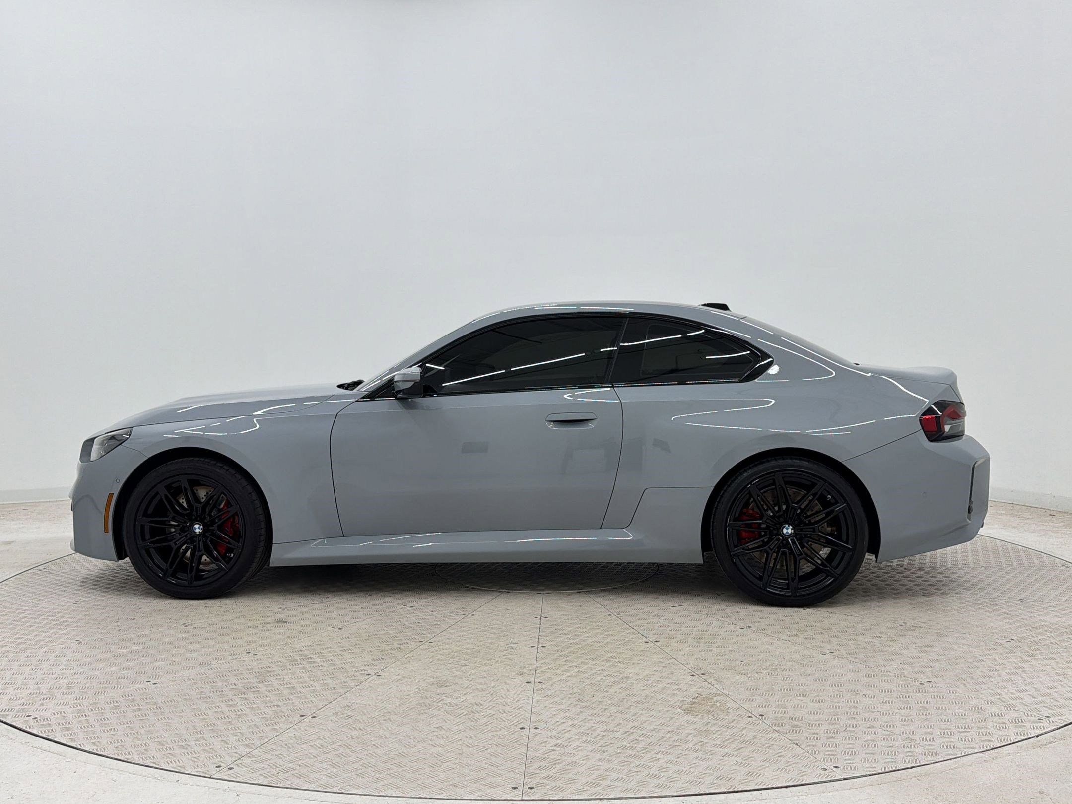 Used 2024 BMW M2 w/ Lighting Package RWD image 2
