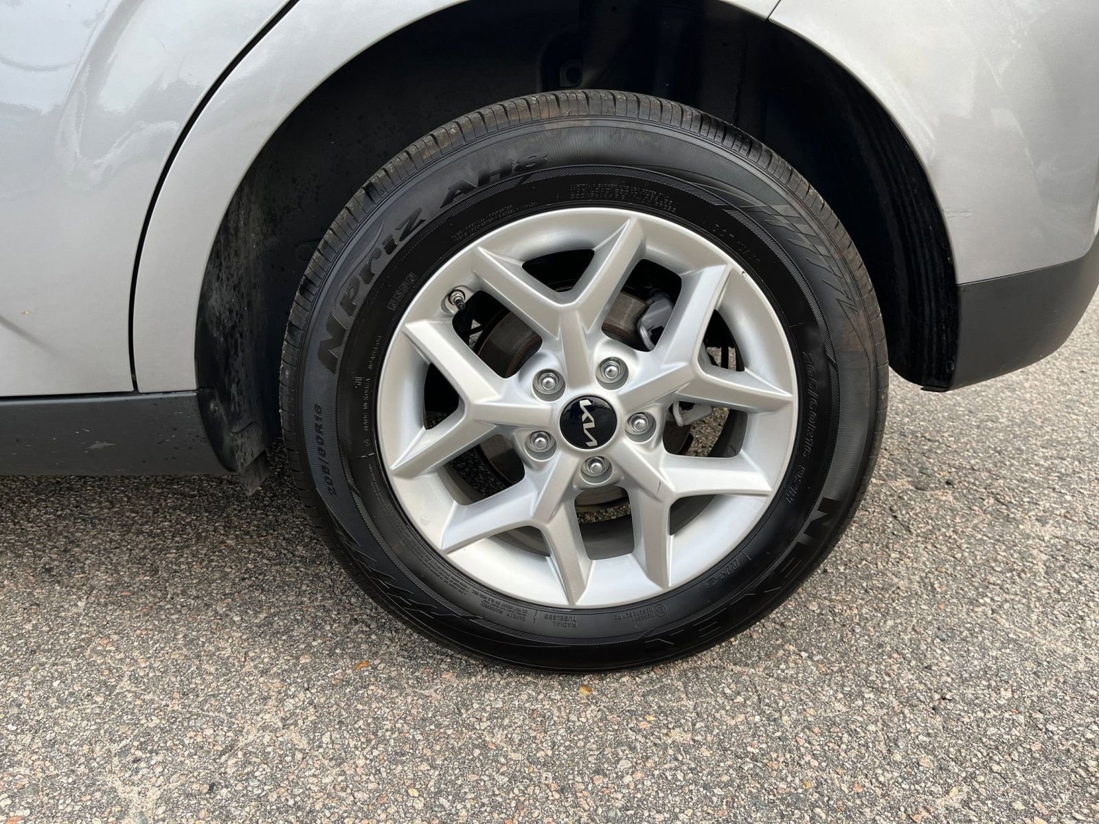 Used 2025 Kia Soul LX w/ LX Technology Package image 24