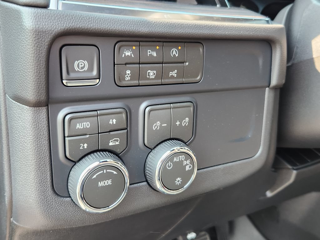 New 2026 Chevrolet Tahoe LS AWD/4WD image 18