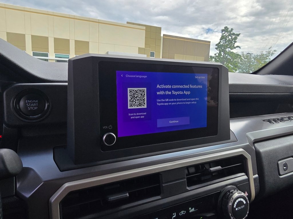 Used 2025 Toyota Tacoma SR5 AWD/4WD image 25