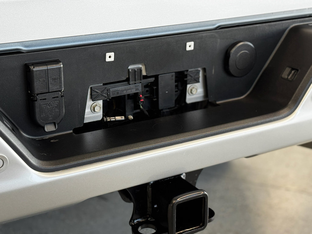 Used 2021 GMC Sierra 3500 Denali w/ Denali Ultimate Package image 40