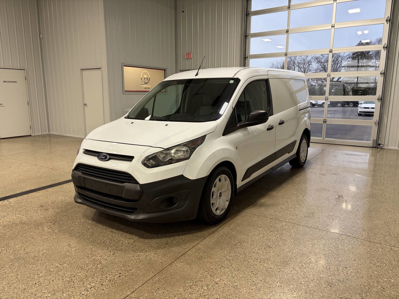 Used 2015 Ford Transit Connect XL image 2