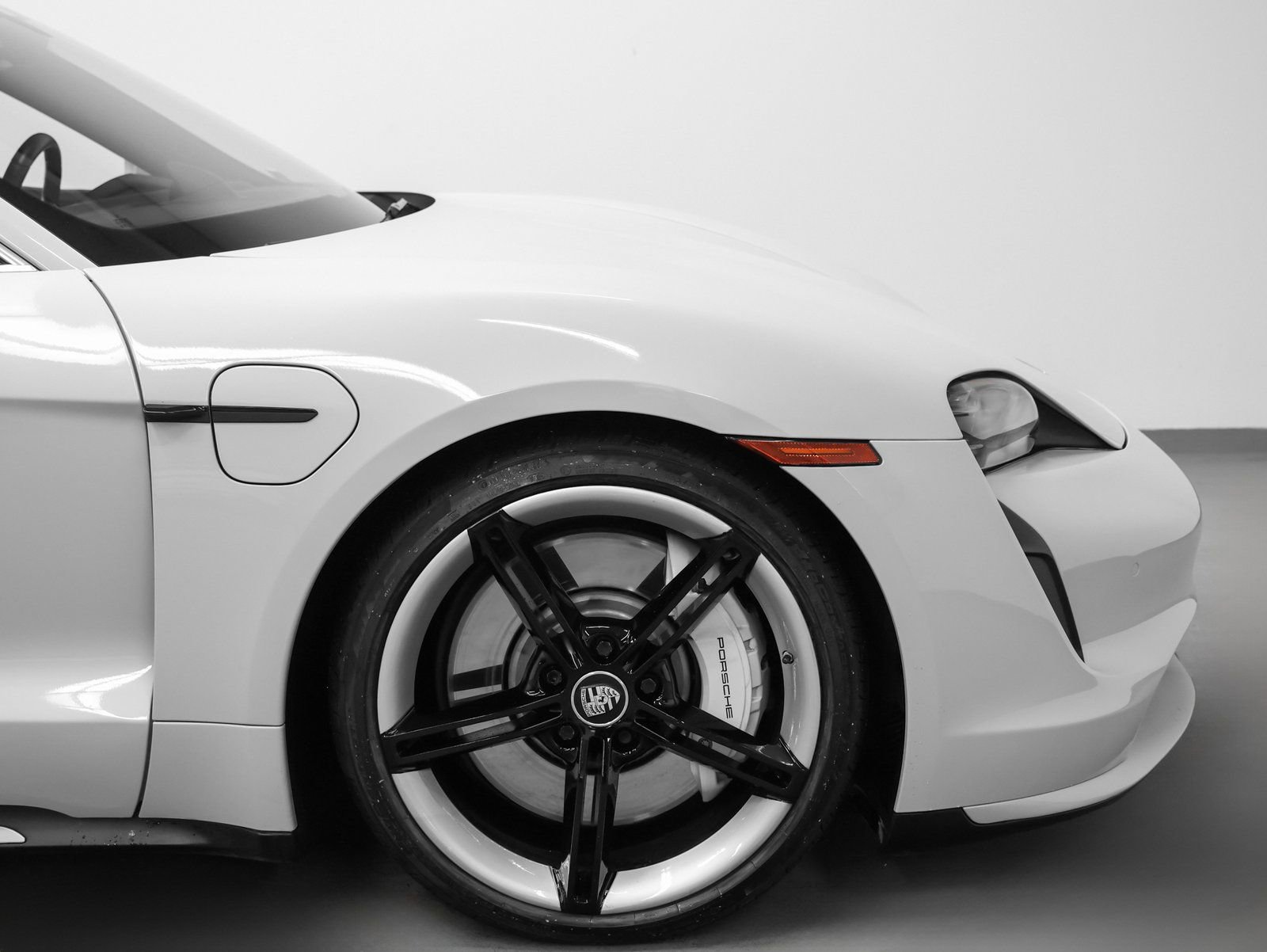 Certified 2021 Porsche Taycan Turbo image 15