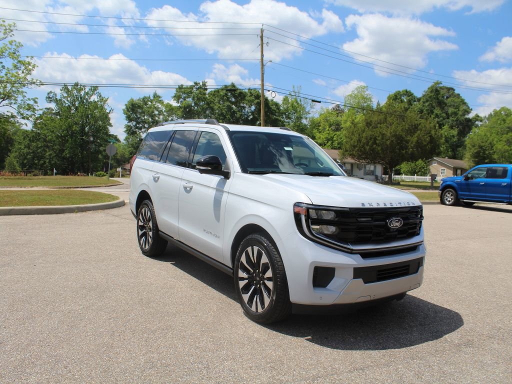 New 2026 Ford Expedition Platinum image 2