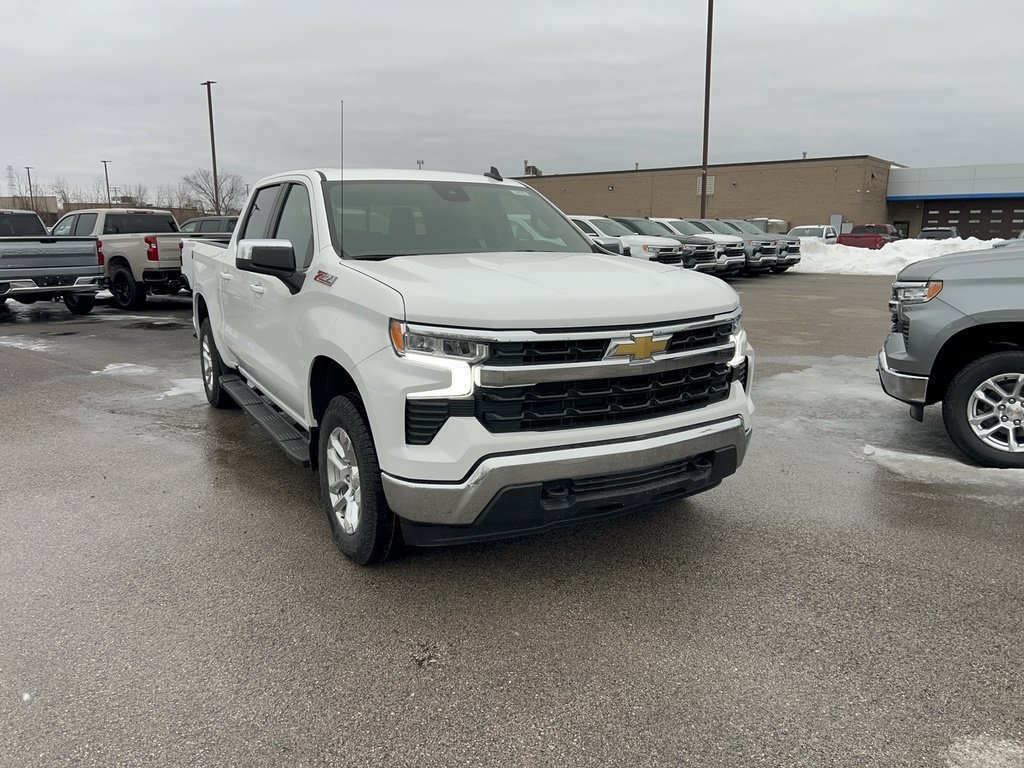 New 2026 Chevrolet Silverado 1500 LT w/ Z71 Off-Road Package AWD/4WD image 3