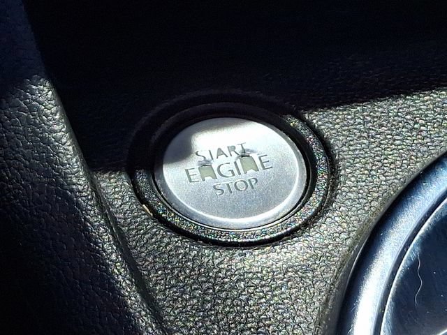 Used 2013 Volkswagen Beetle 2.5 FWD image 16