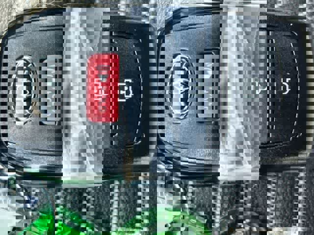 Used 2024 Toyota Highlander XSE FWD image 21