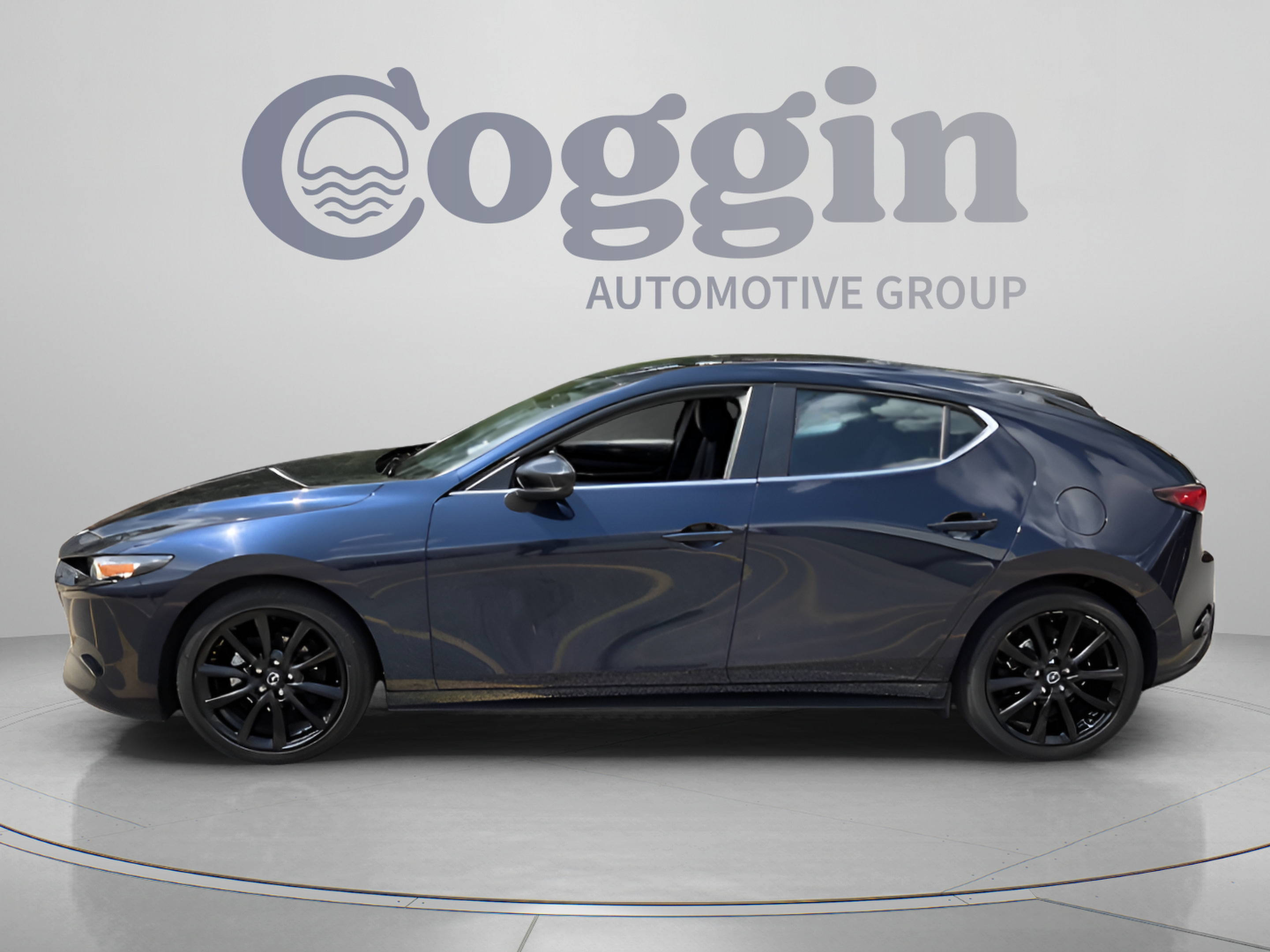 Used 2024 MAZDA MAZDA3 s FWD image 2