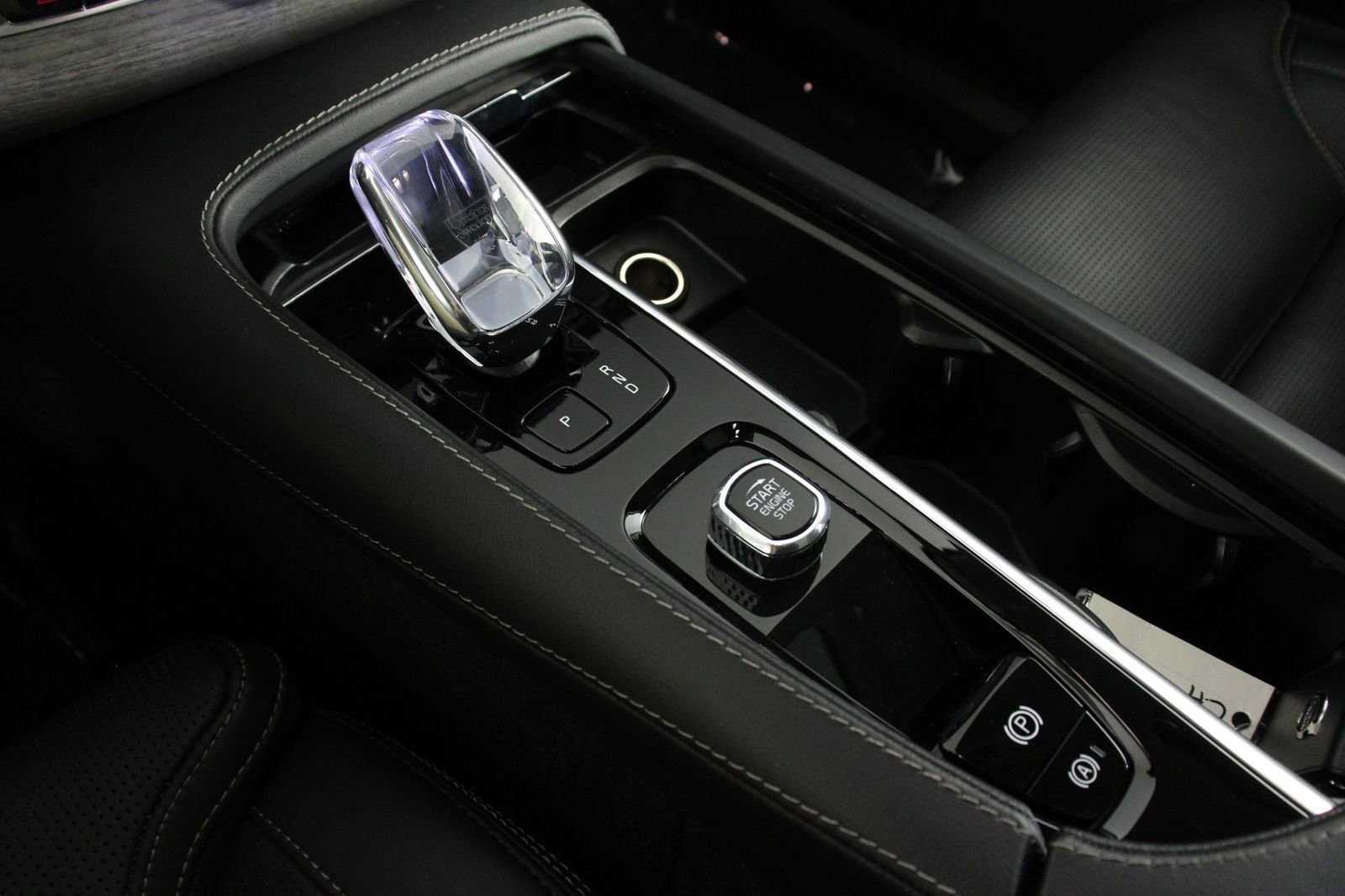 Used 2023 Volvo XC90 T8 Ultimate image 15