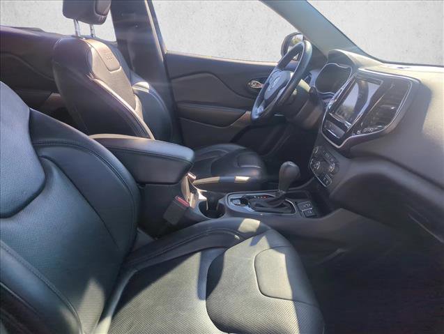 Used 2019 Jeep Cherokee Limited image 23