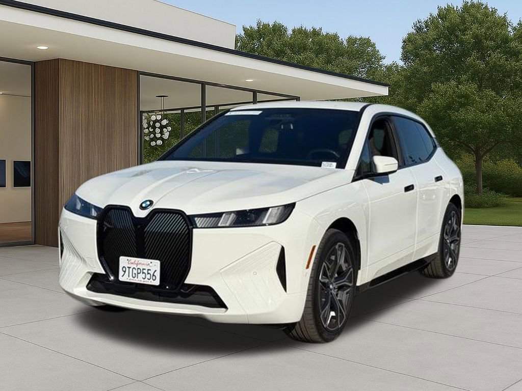 Used 2026 BMW iX xDrive45 image 2