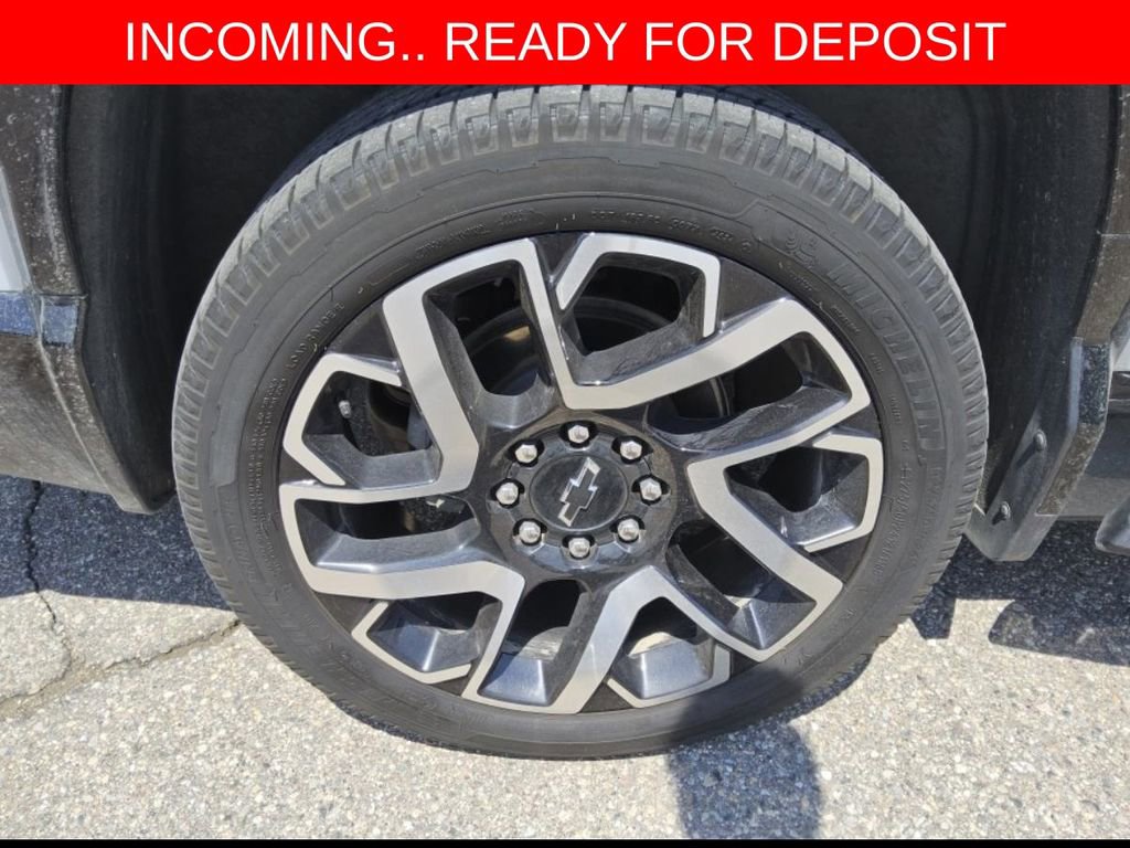 Used 2025 Chevrolet Silverado EV RST AWD/4WD image 19