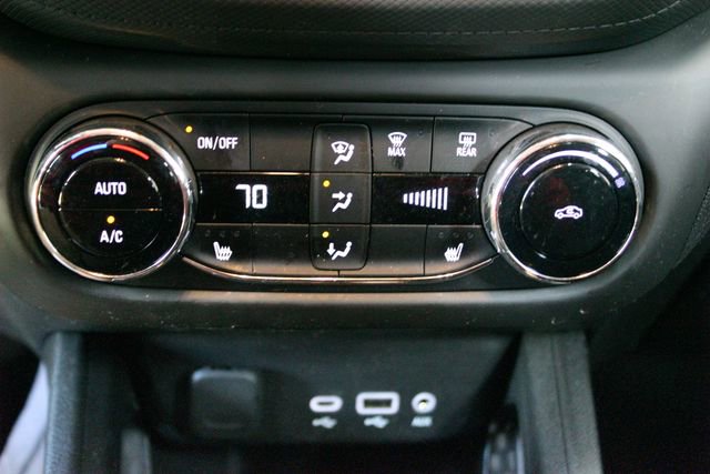 Used 2022 Chevrolet TrailBlazer LT w/ Convenience Package FWD image 24