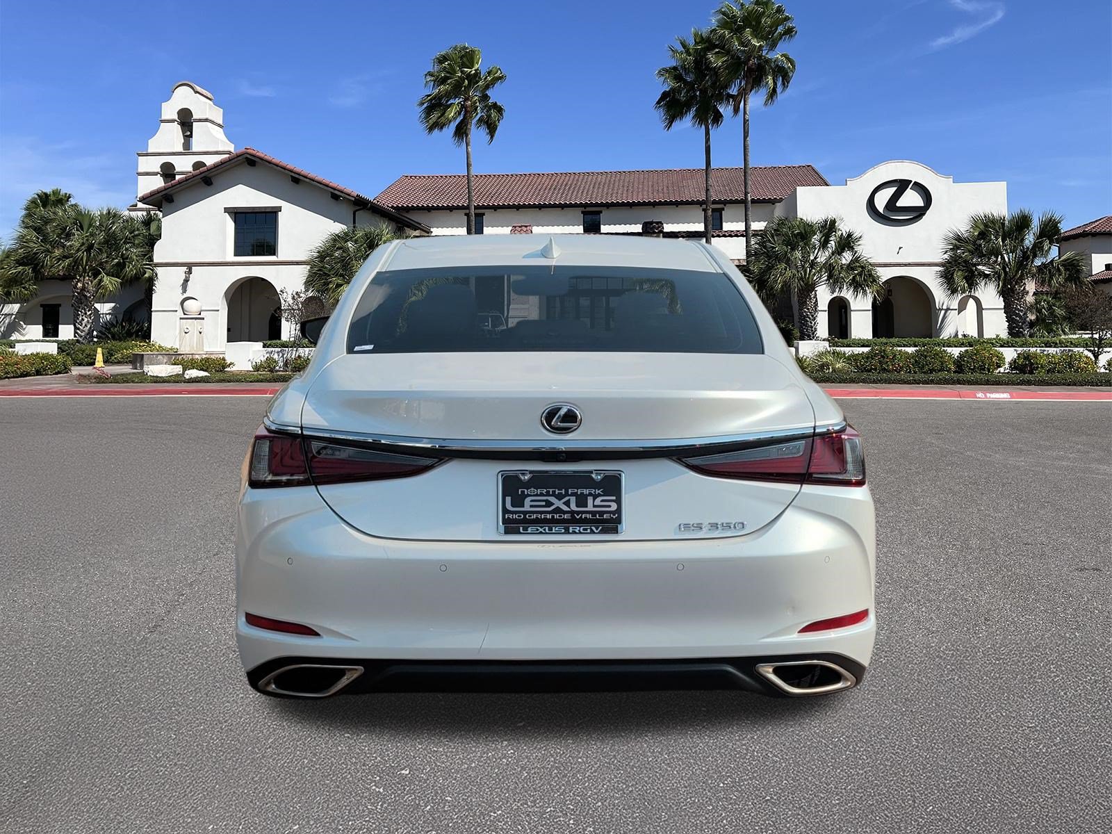Used 2025 Lexus ES 350 w/ Premium Package FWD image 3
