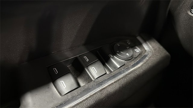 Used 2023 Chevrolet Silverado 1500 LT image 14