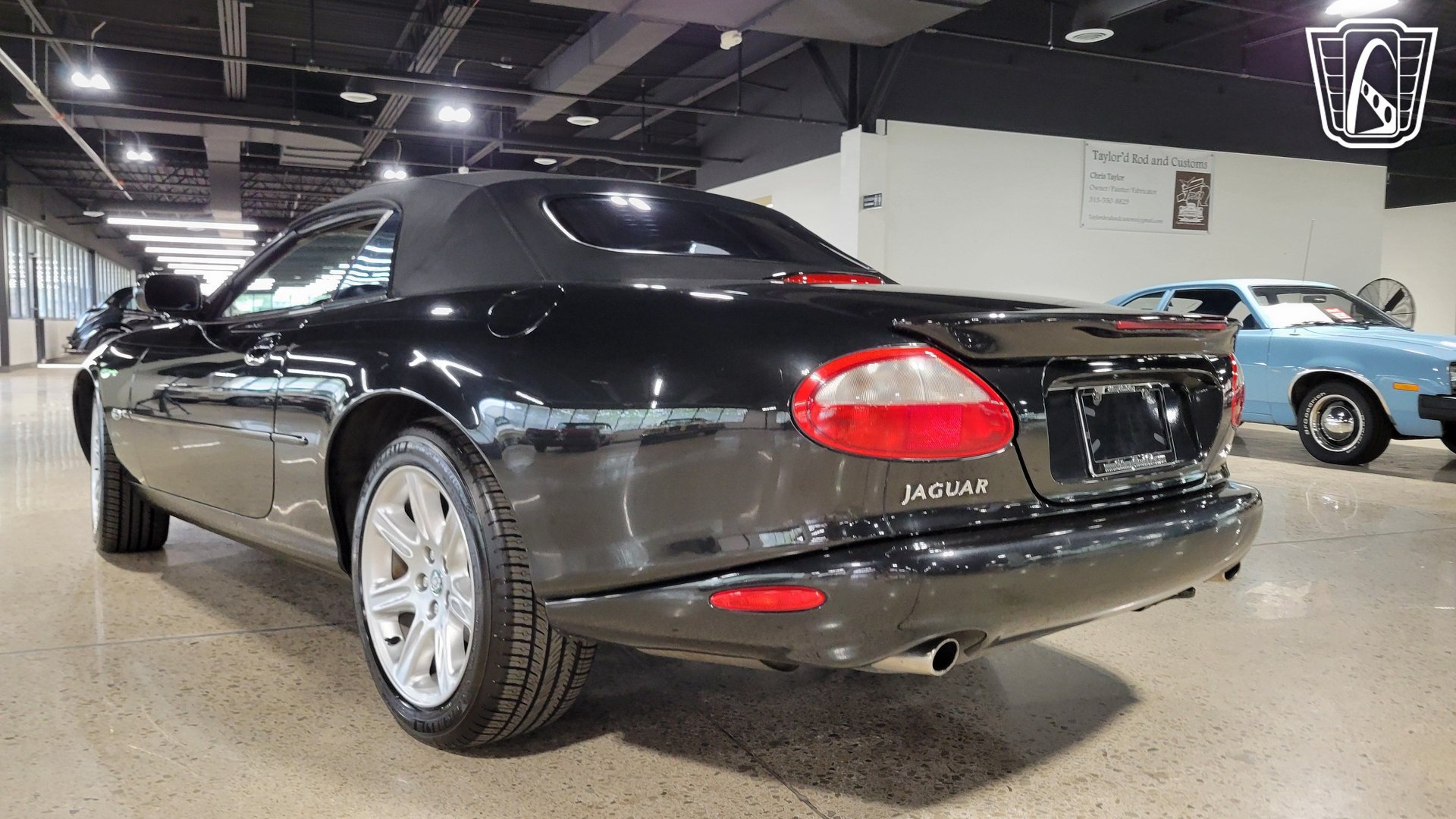 Used 2000 Jaguar XK8 Convertible RWD image 28