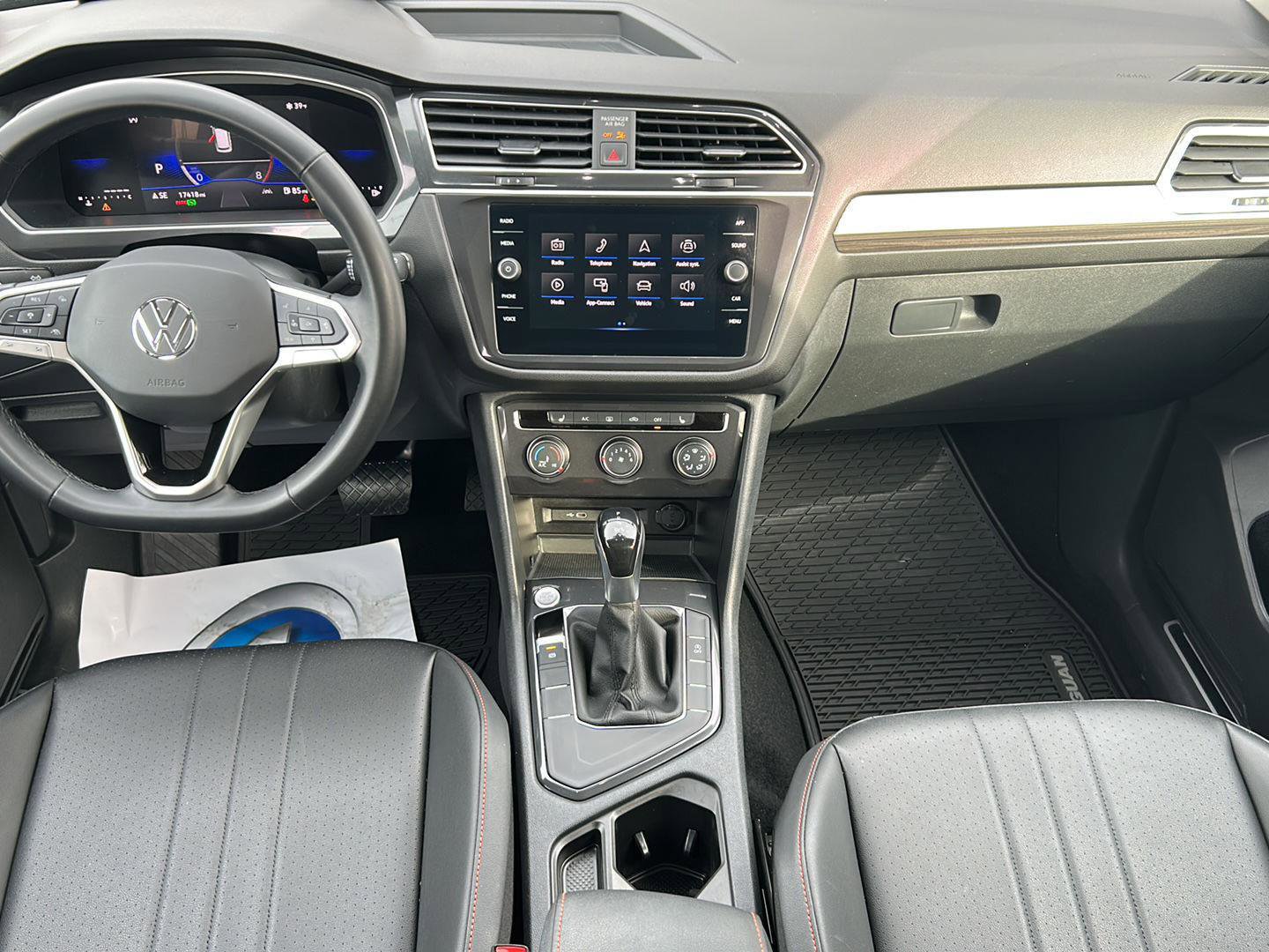 Used 2024 Volkswagen Tiguan Wolfsburg Edition image 23