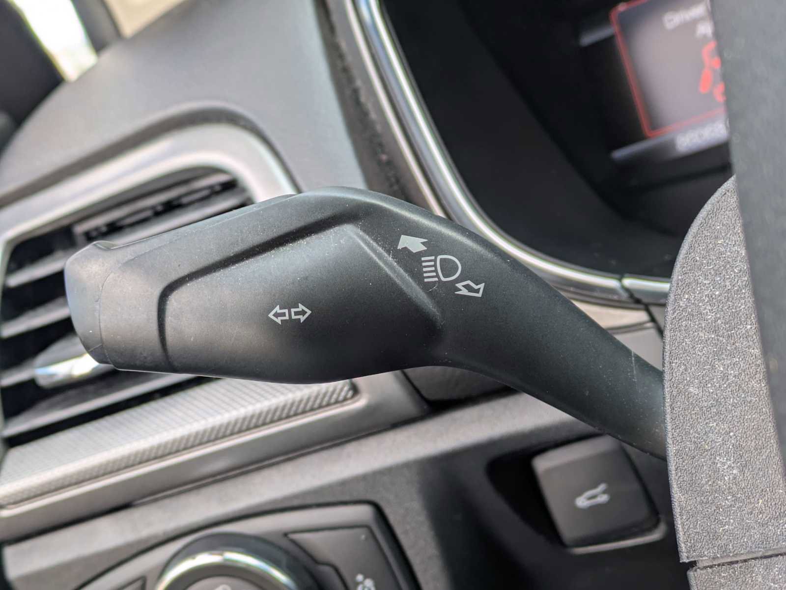 Used 2018 Ford Fusion SE image 27