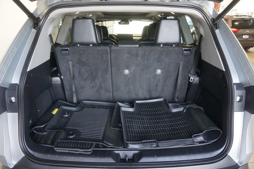 Used 2024 Toyota Grand Highlander Limited image 20