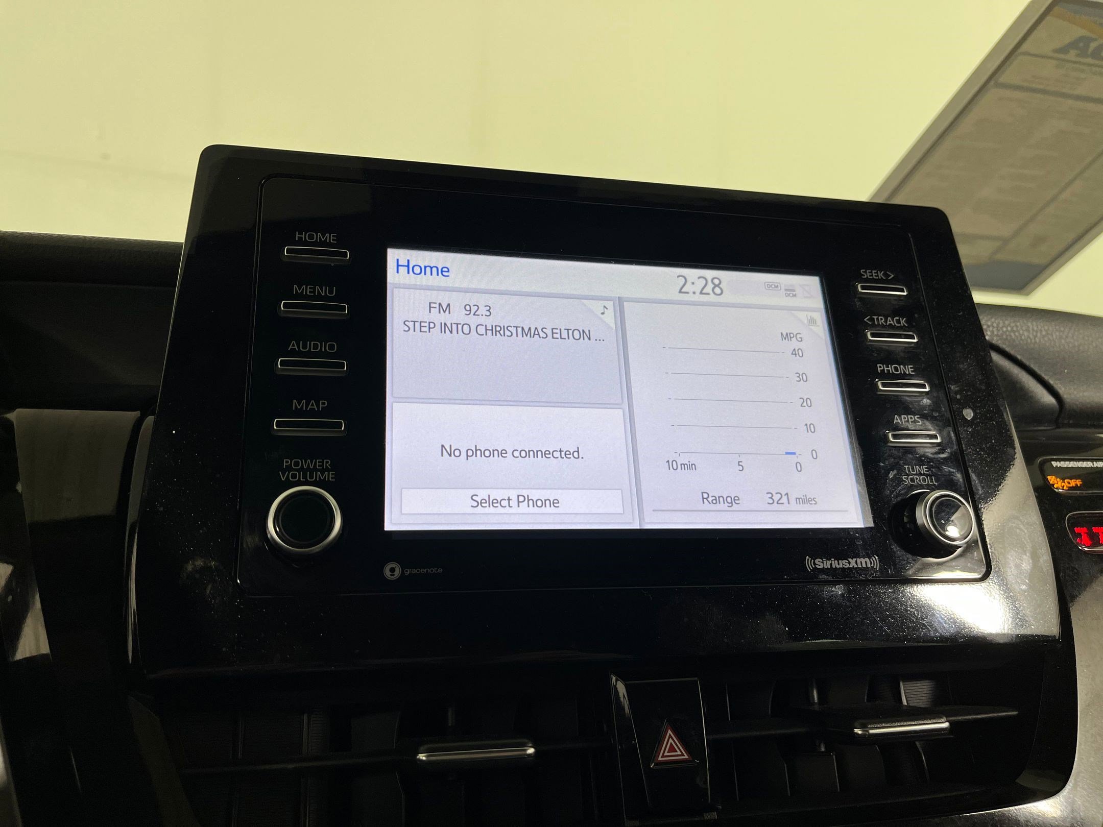 Used 2024 Toyota Camry SE image 21