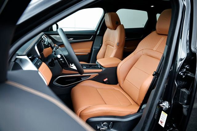 New 2026 Jaguar F-PACE R-Dynamic S AWD/4WD image 25