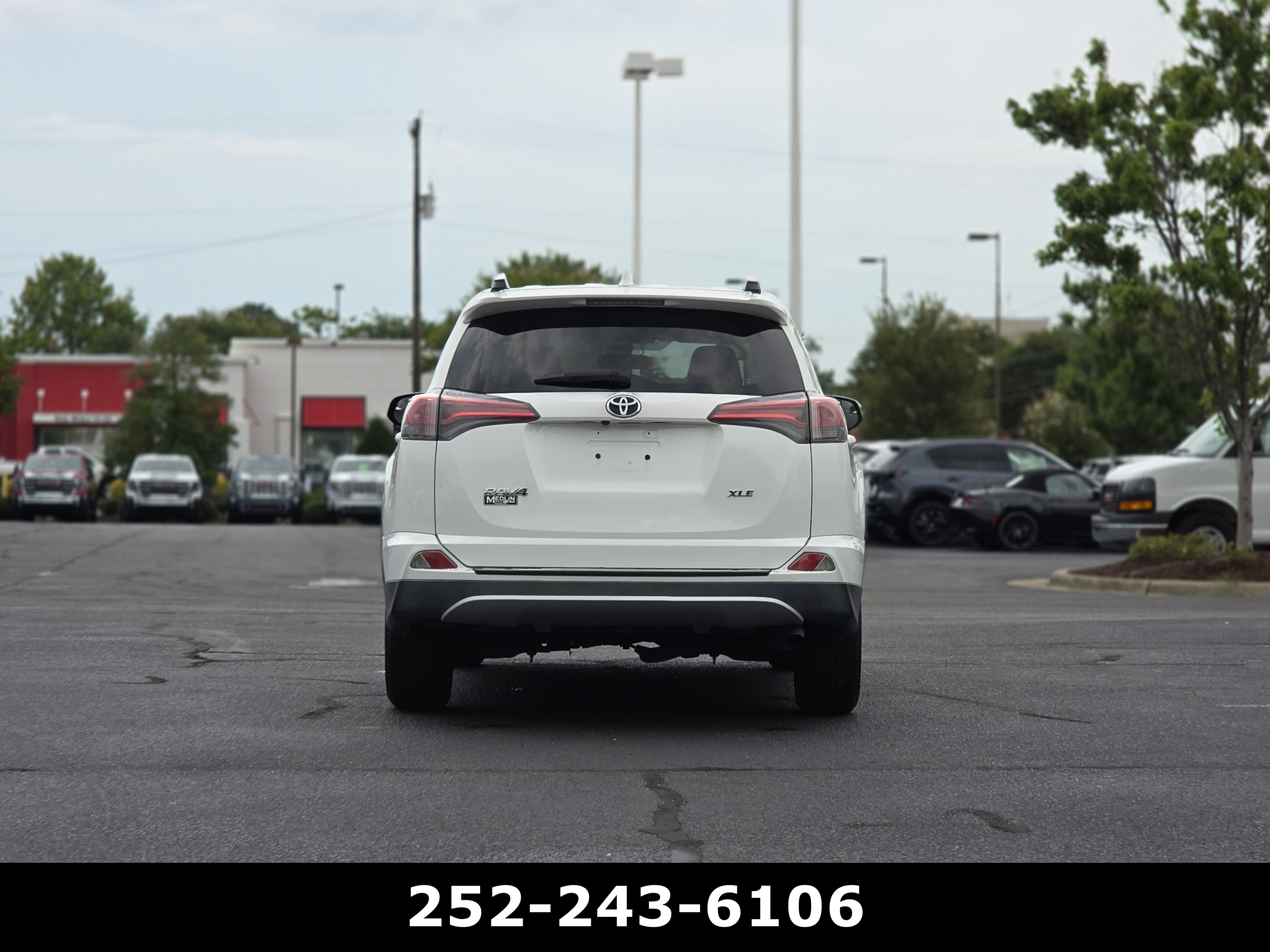 Used 2016 Toyota RAV4 XLE FWD image 6