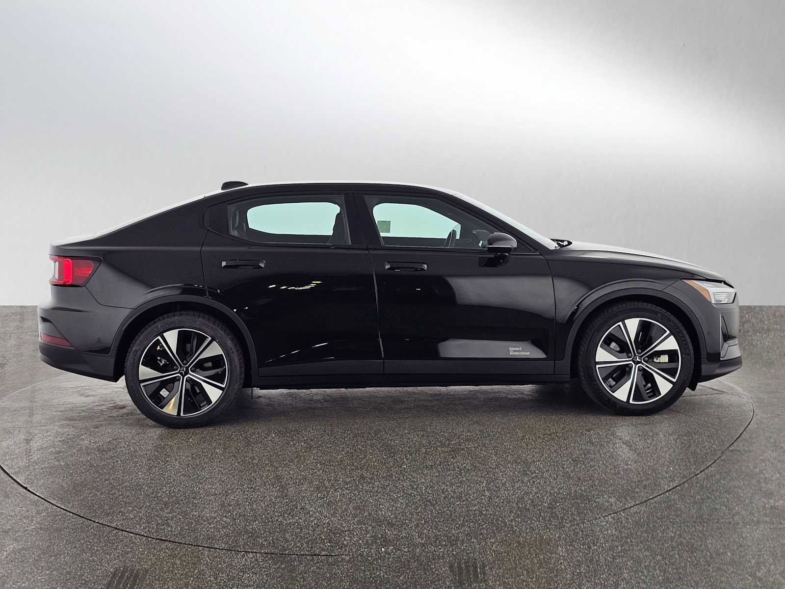 Used 2024 Polestar Polestar 2 image 2