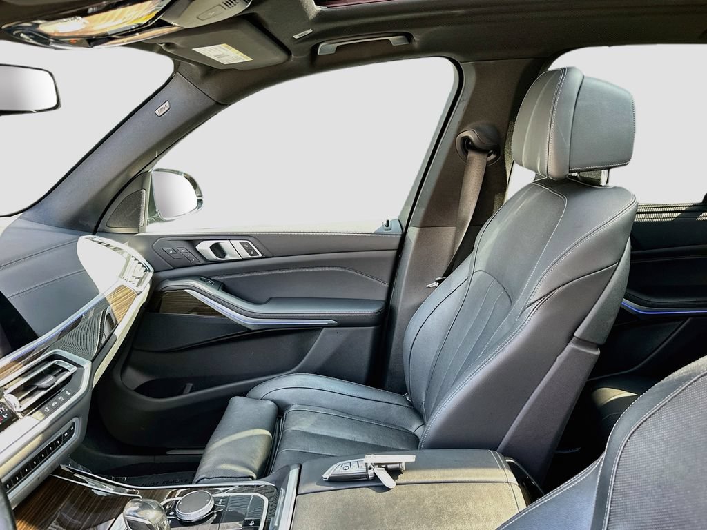 Used 2019 BMW X5 xDrive40i w/ Executive Package AWD/4WD image 26