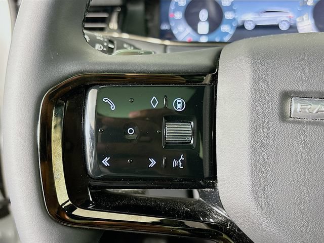 Used 2024 Land Rover Range Rover Evoque S AWD/4WD image 10