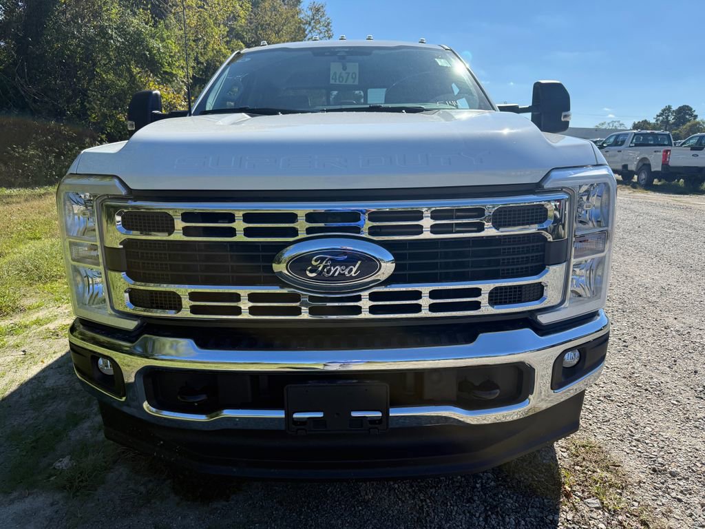 New 2026 Ford F350 XL w/ XL Chrome Package image 2