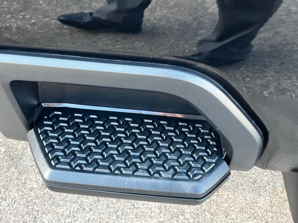 Used 2025 Chevrolet Silverado 2500 LTZ w/ Trail Boss Package image 69