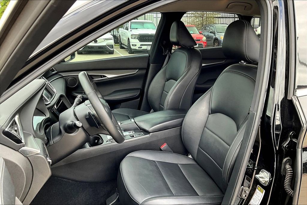 Used 2023 INFINITI QX50 Pure image 29