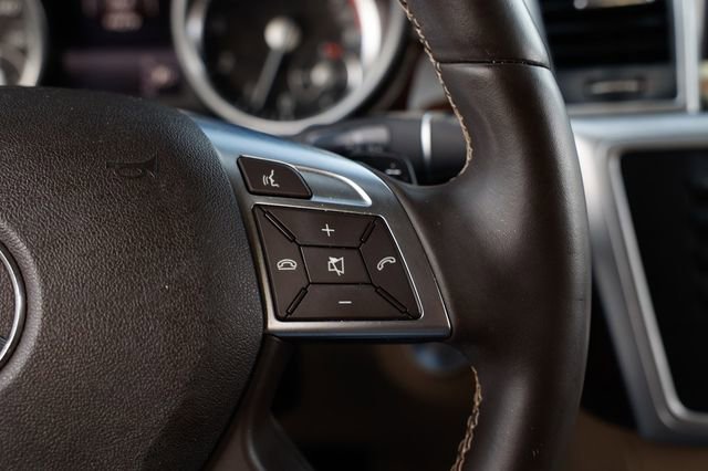 Used 2016 Mercedes-Benz GL 450 4MATIC 4dr GL 450 image 29