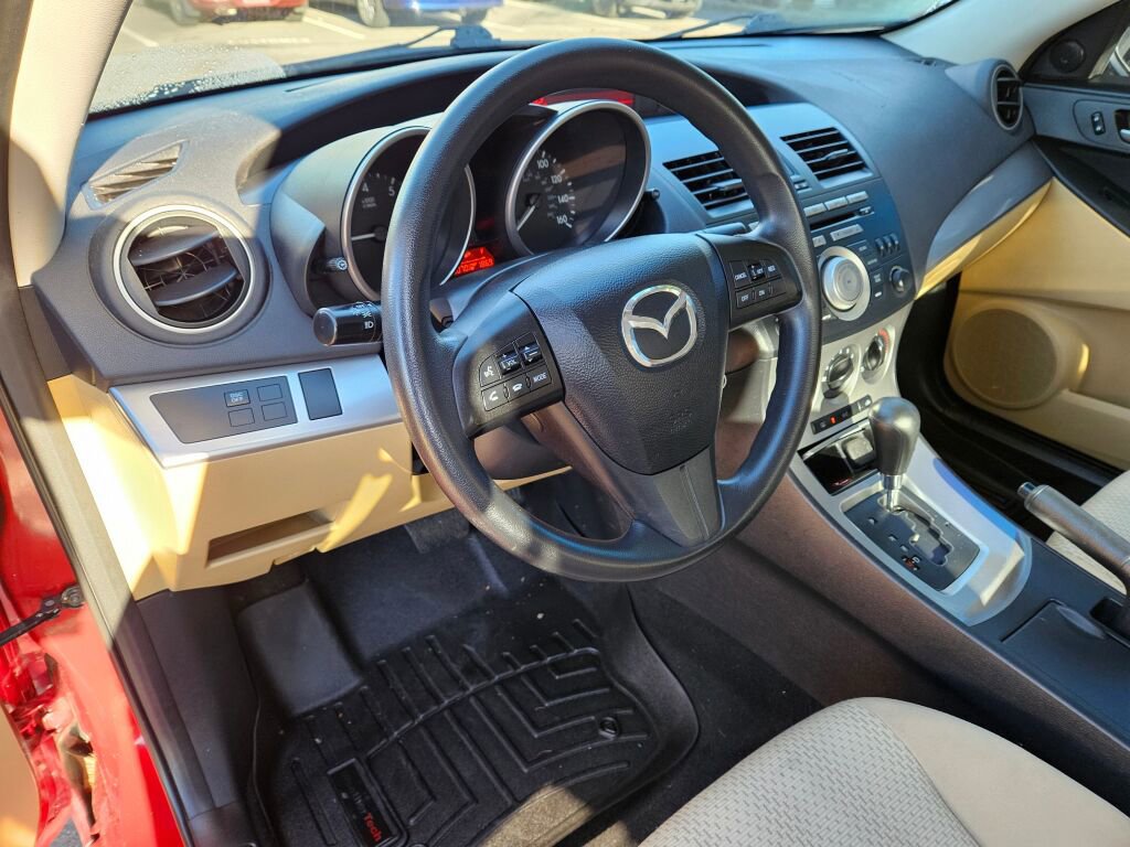 Used 2010 MAZDA MAZDA3 i Touring image 15