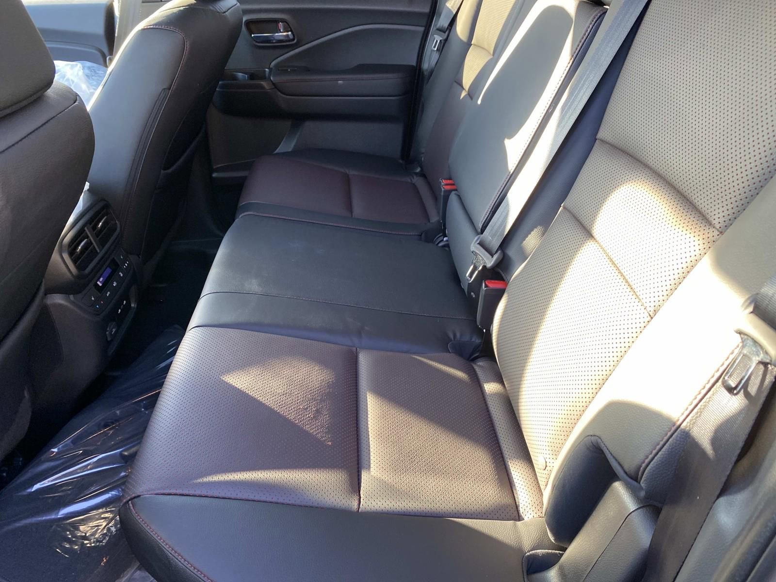 New 2026 Honda Ridgeline Black Edition image 9