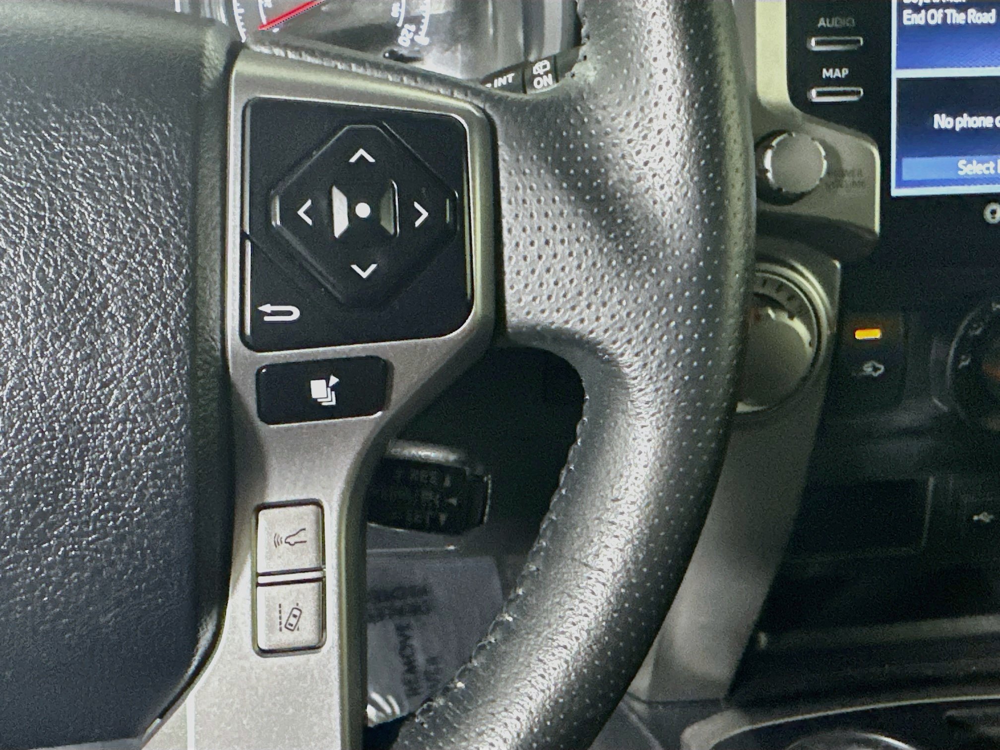 Used 2024 Toyota 4Runner SR5 RWD image 17